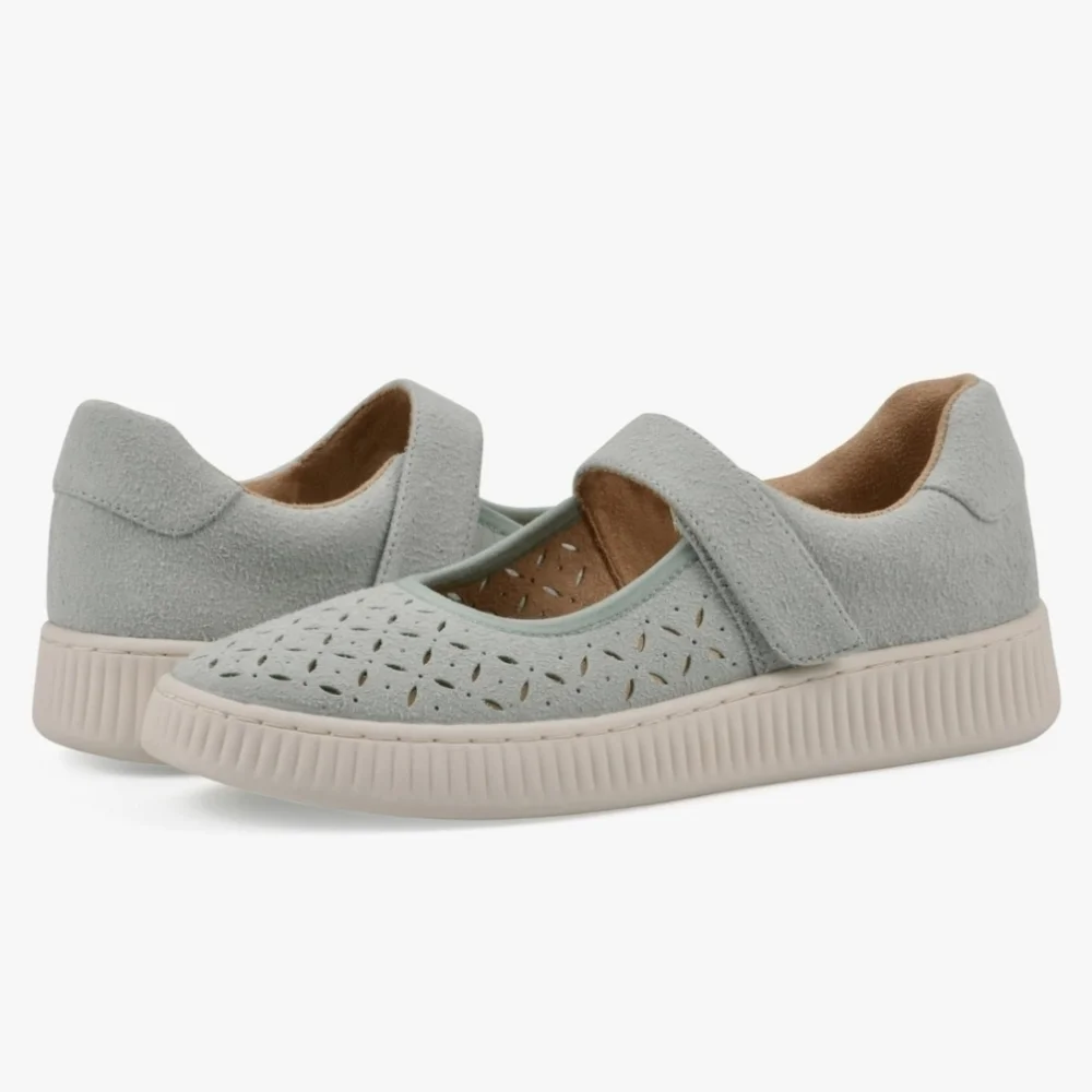 White Mountain | Womens Doubles Mary Jane Hybrid Sneakers In Lt Sage Size 8